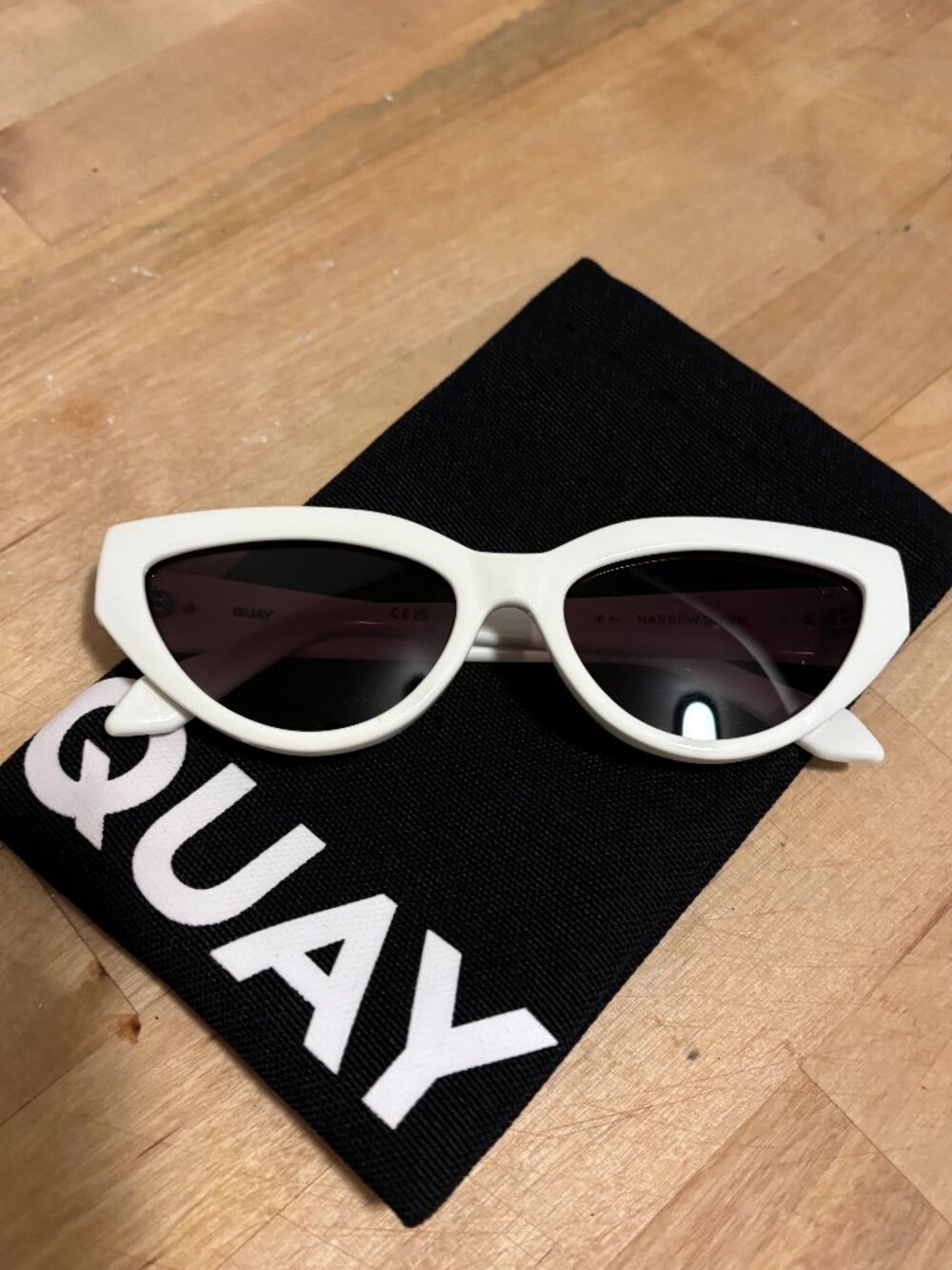 QUAY "NARROW DOWN" Bone Cat Eye Frames / Brown Polarized Lenses Sunglasses
